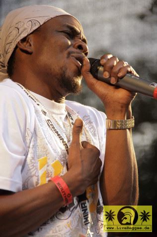Peter Hunnigale (Jam) and The Riddim Works Band - Reggae Jam Festival, Bersenbrueck 9. August 2008 (5).JPG